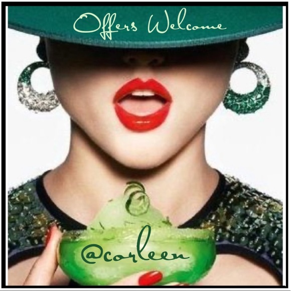 💋LET’S MAKE A DEAL💋 - Picture 3 of 12